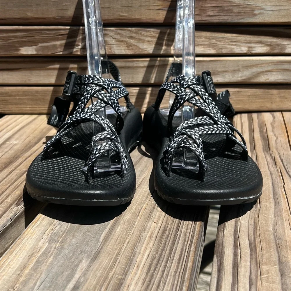 - Chaco Zx2 Classic Double Strap Toe Sandals SZ 6! LIKE NEW!